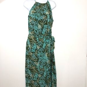 Maggy London sleeveless floral  silk wrap …